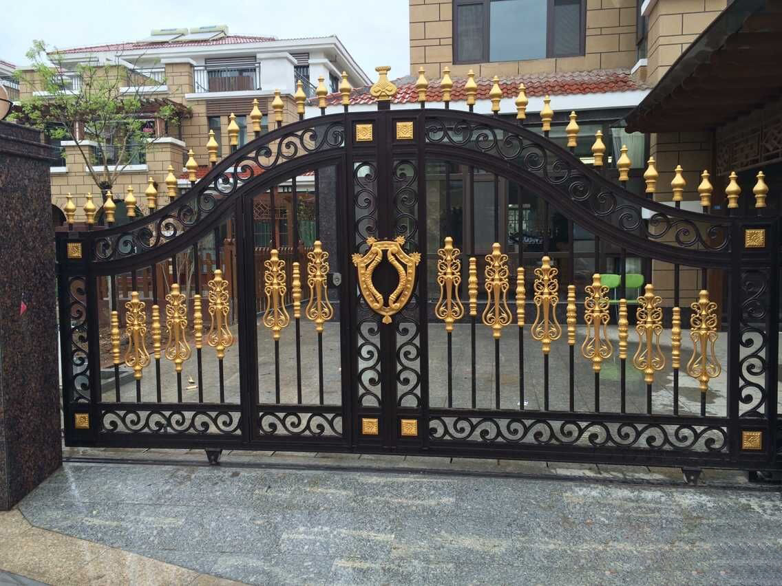 鋁藝大門(mén)